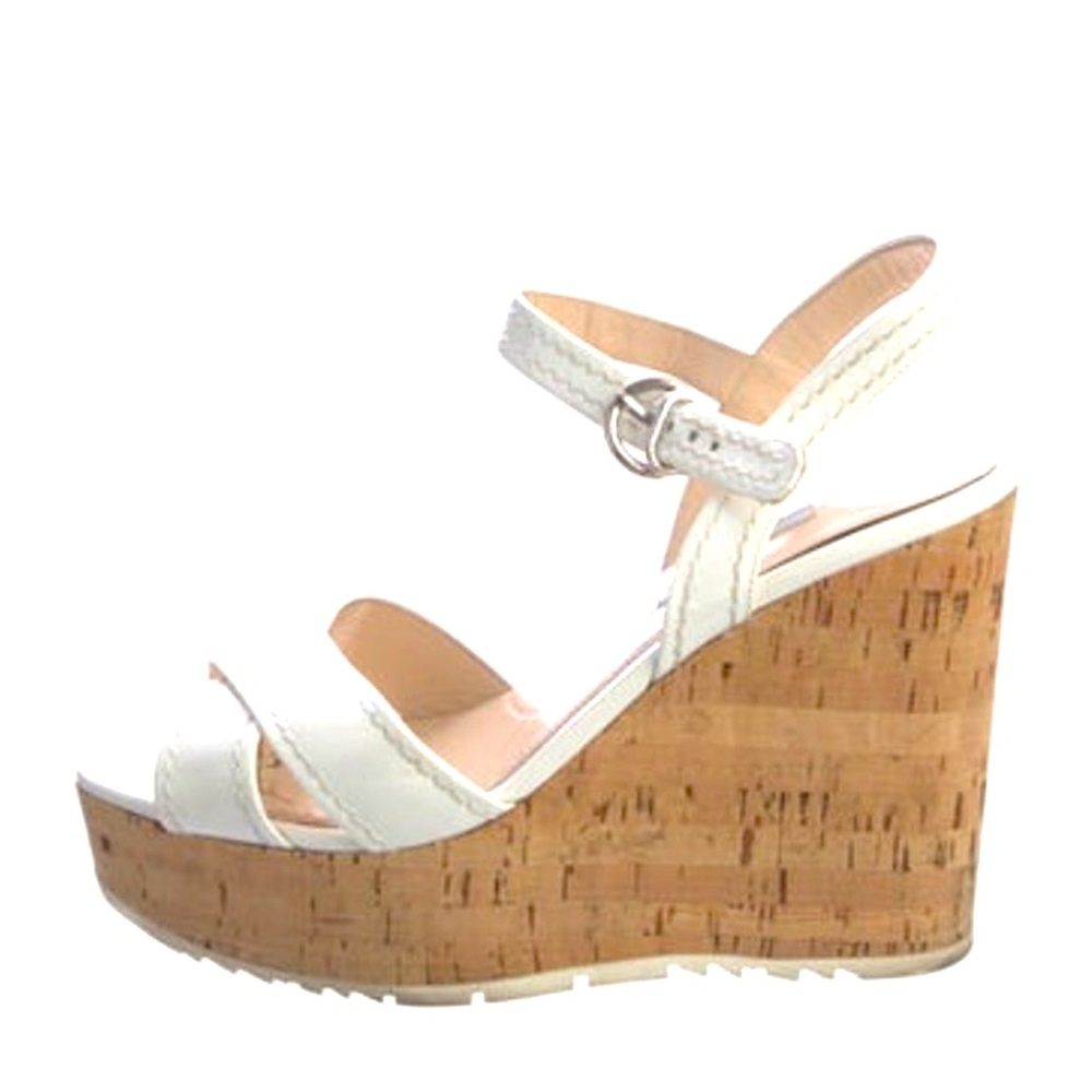 - Prada
White Patent Leather Sandals
Size: US10, IT40